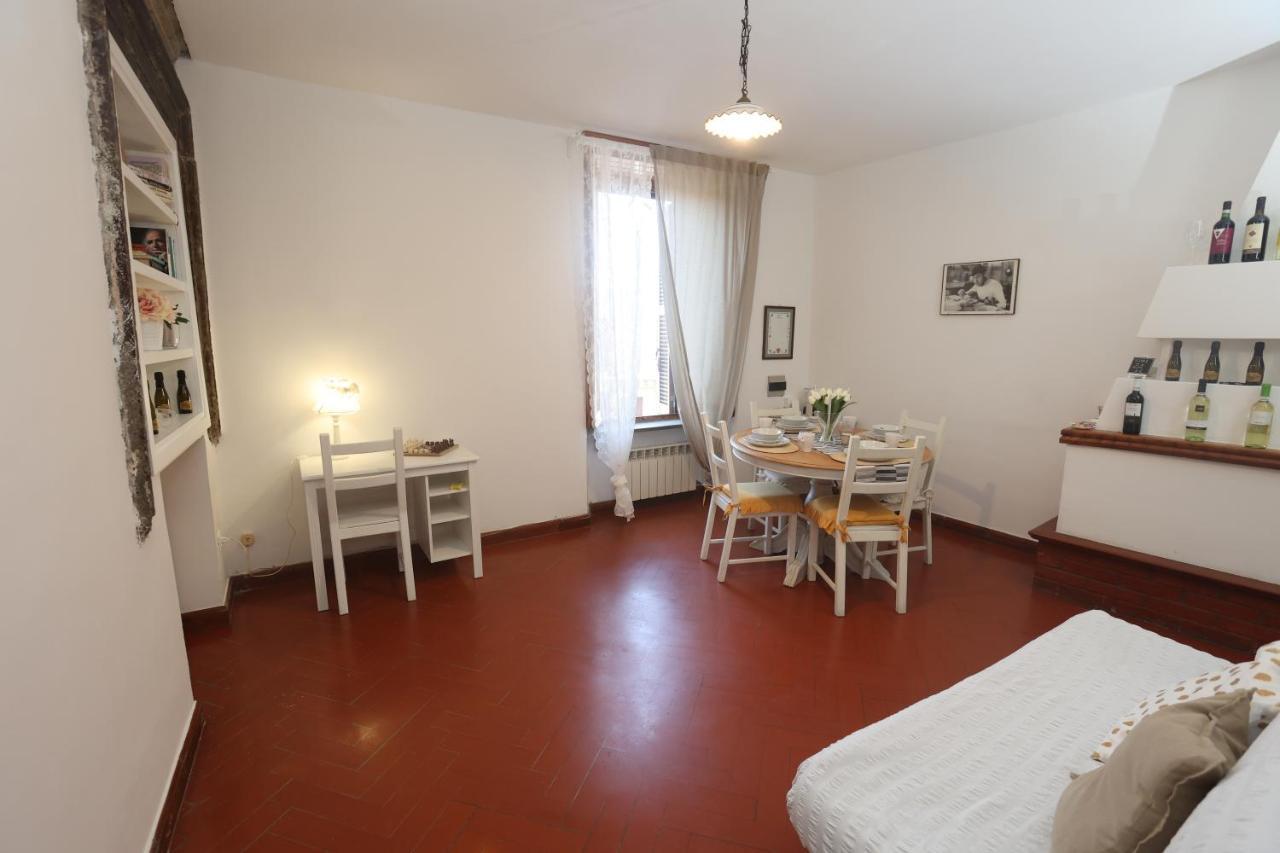 Relax Nel Borgo, La Fontana Campagnano Di Roma Exterior foto